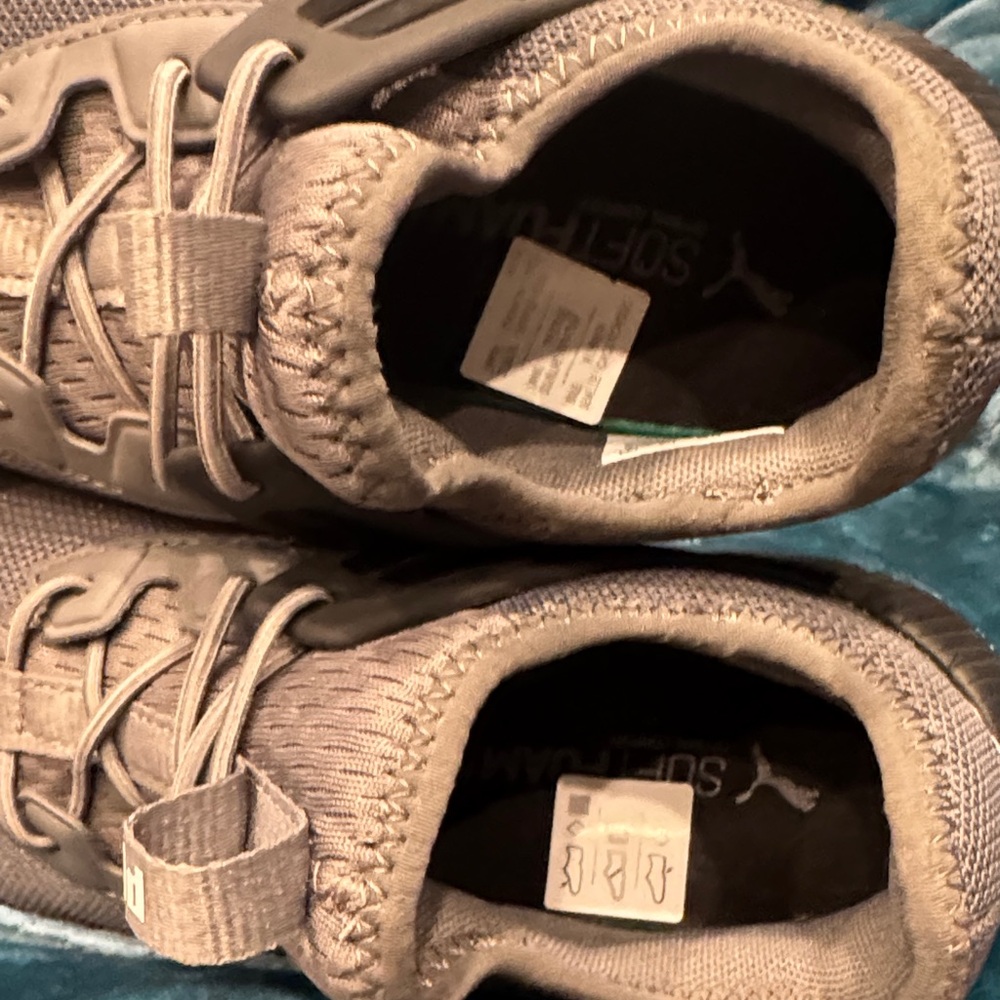 Puma Boys Slip on Sneakers 👟 Size 2.5 - Picture 5 of 8